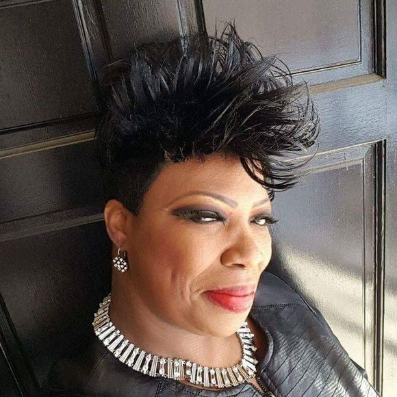 Meet your Posher, Sheila - Picture 1 of 1